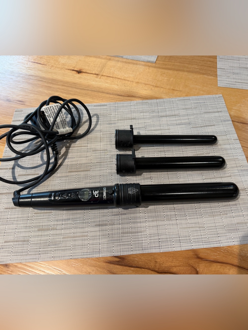 Amika- curling wand w interchangeable barrels
